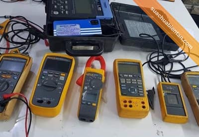 Bộ đồng hồ đo Fluke của xưởng Hitech Vina